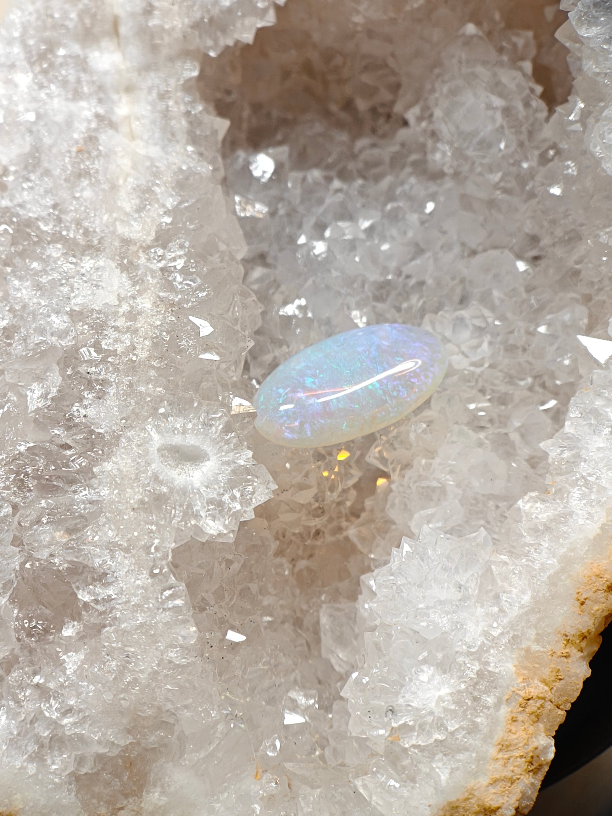 Australian crystal opal