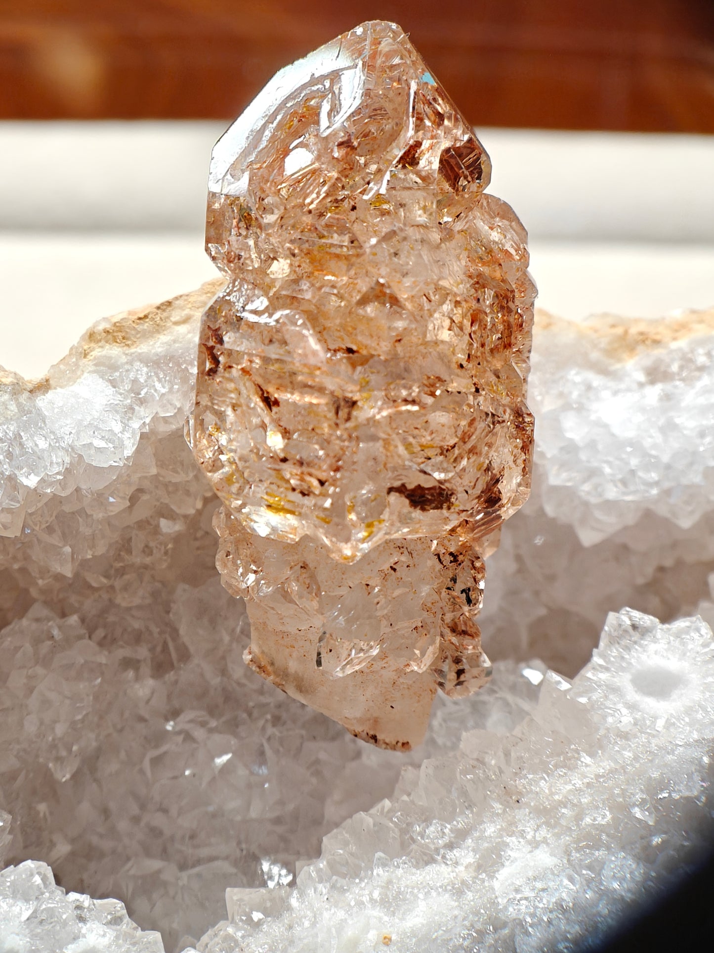 Madagas red mud skeletal quartz