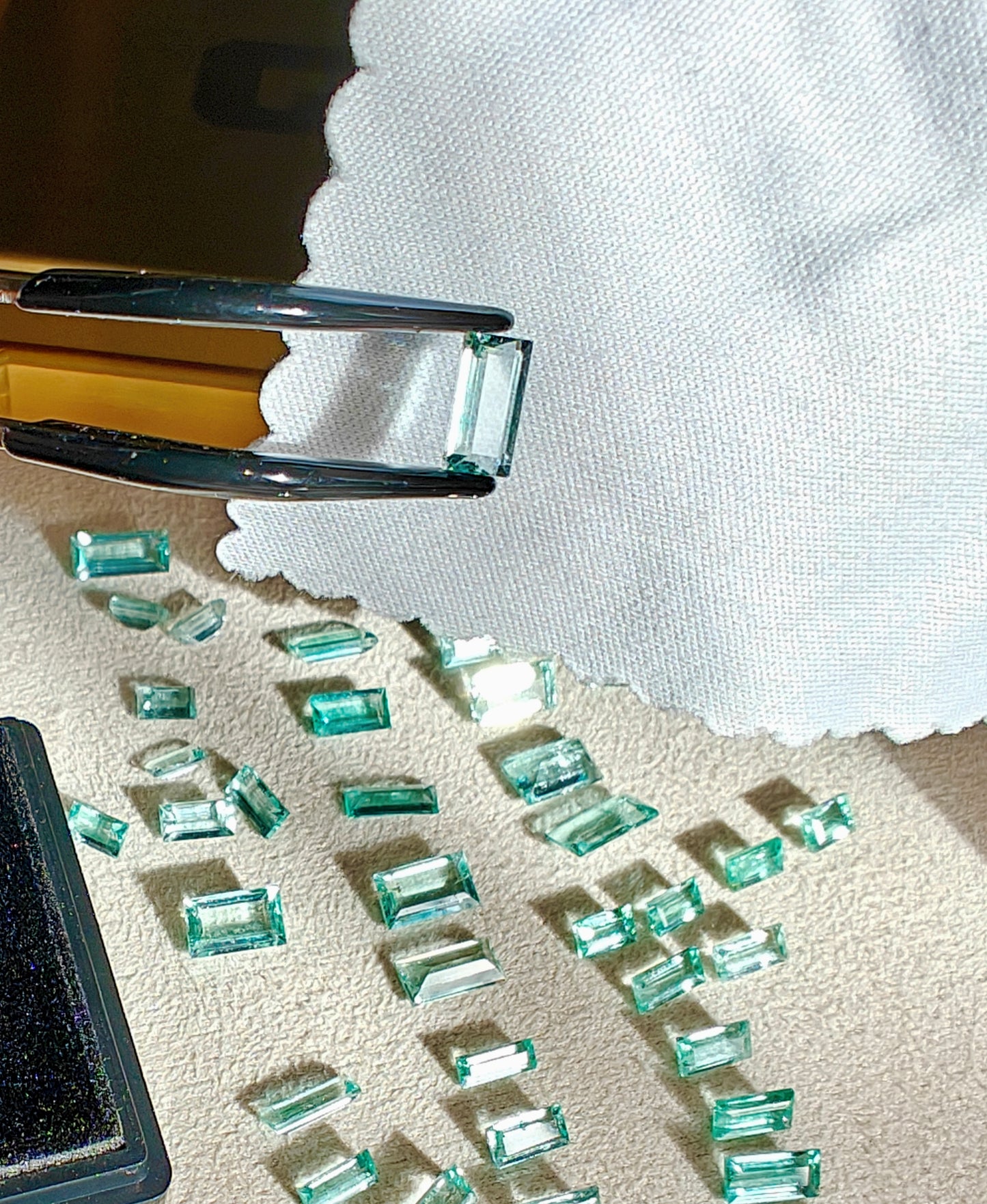 neon mint green beryl gem by carat