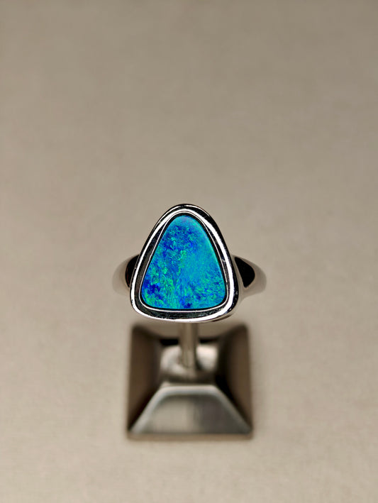 14k Doublet opal ring 
